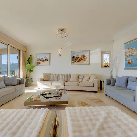 Luxury Penthouse * ブルガウ