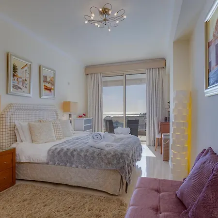 Luxury Penthouse Apartment Burgau
